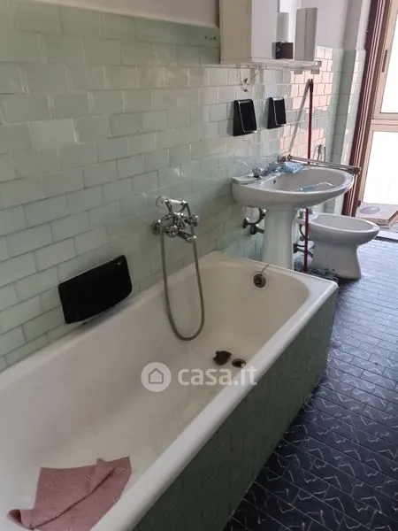 Vannitoad - Brightly Laid-out Flat with Balcony in Alessandria