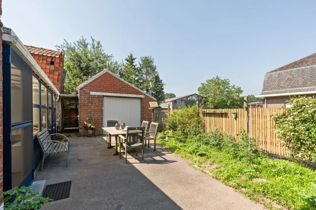 Aed - Half Open Building with Garden in Lembeke