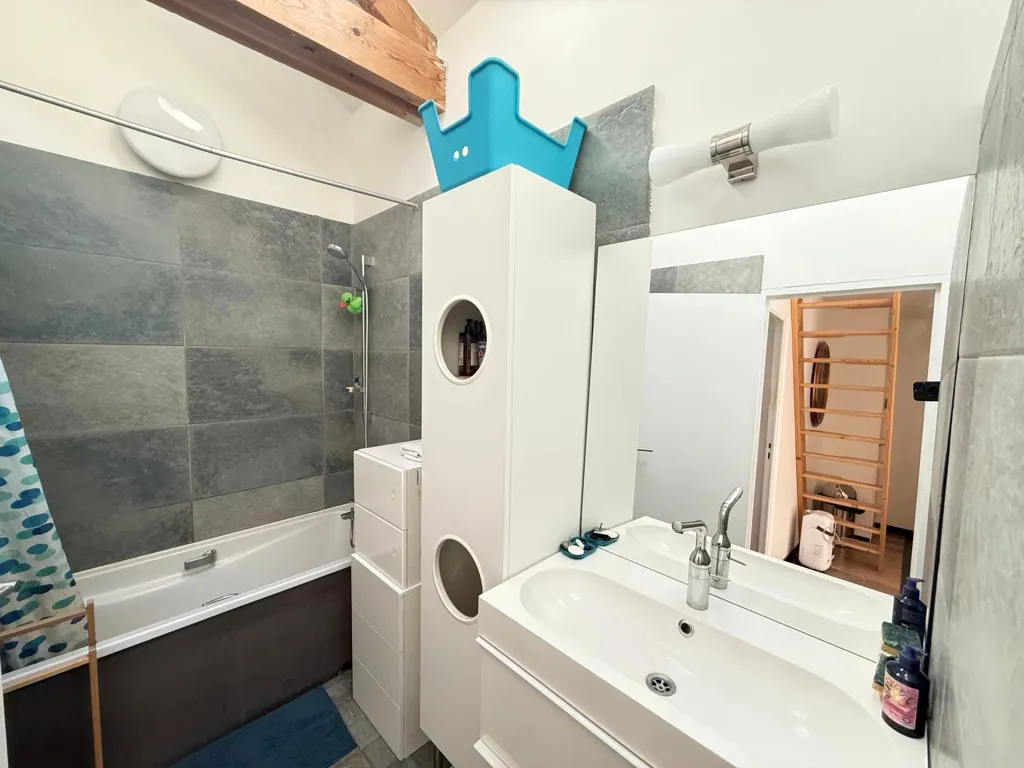 Salles de bain - Maison Familiale avec Jardin à Clamart Gare