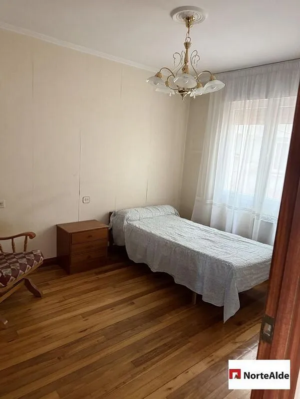Chambres - Apartment with Balcony and Terrace in Arrontegi Centre