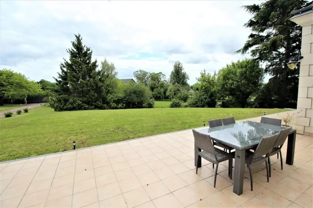 Terrasse - Maison d'Architecte avec Piscine Chauffée à Andard