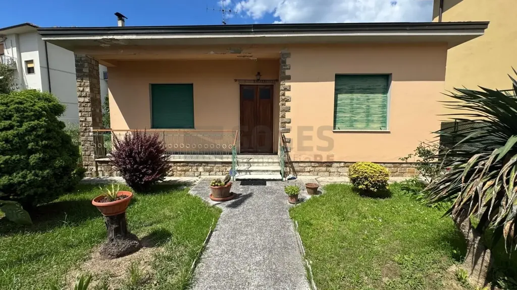 Välivaade - Independent House with Garden in Reggello