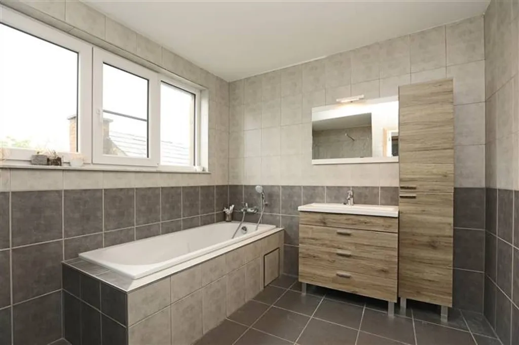 Vannitoad - Apartment with Terrace in Bertrix Centre