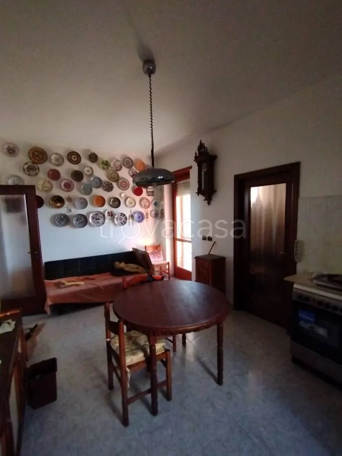 Söögituba - Bifamiliar Villa with Panoramic View in Pralormo