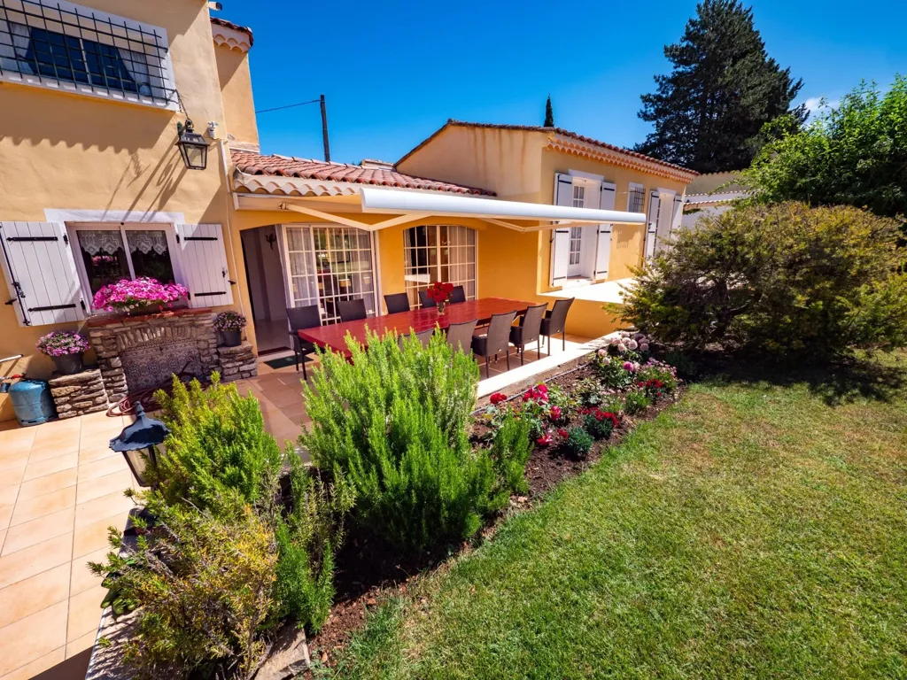 Terrasse - Maison avec Vue Montagnes et Piscine à Bédarieux