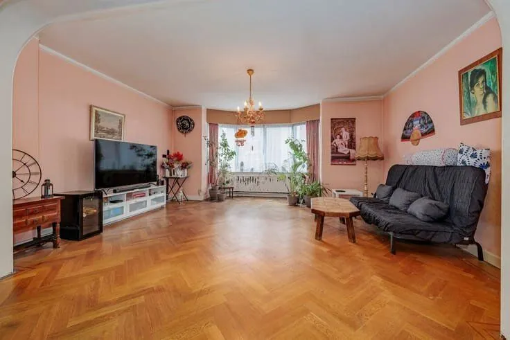 3 magamistoaga korter asukohas Borgerhout