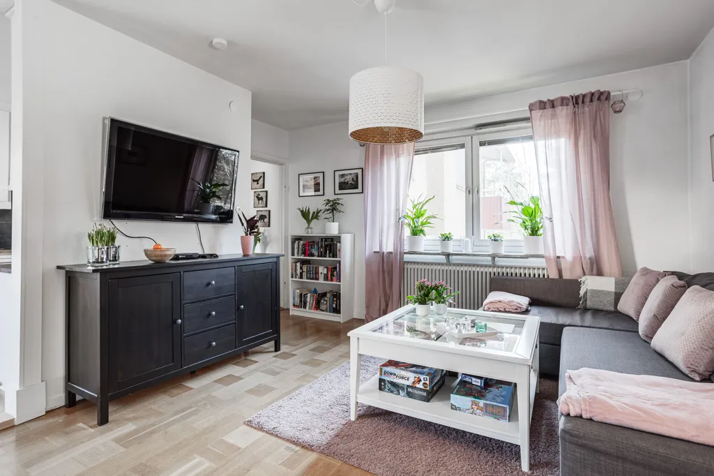 Séjour - Sunny Balcony Flat in Hägernäs