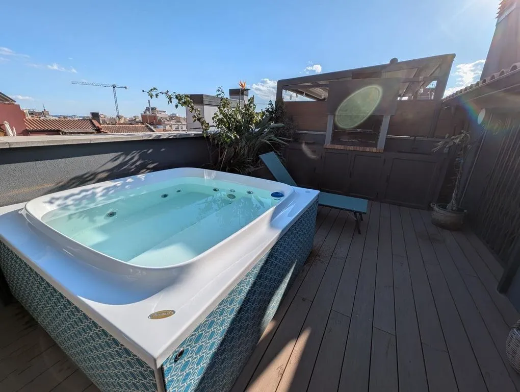 Terrasse - Duplex Flat with Jacuzzi Terrace in Badalona