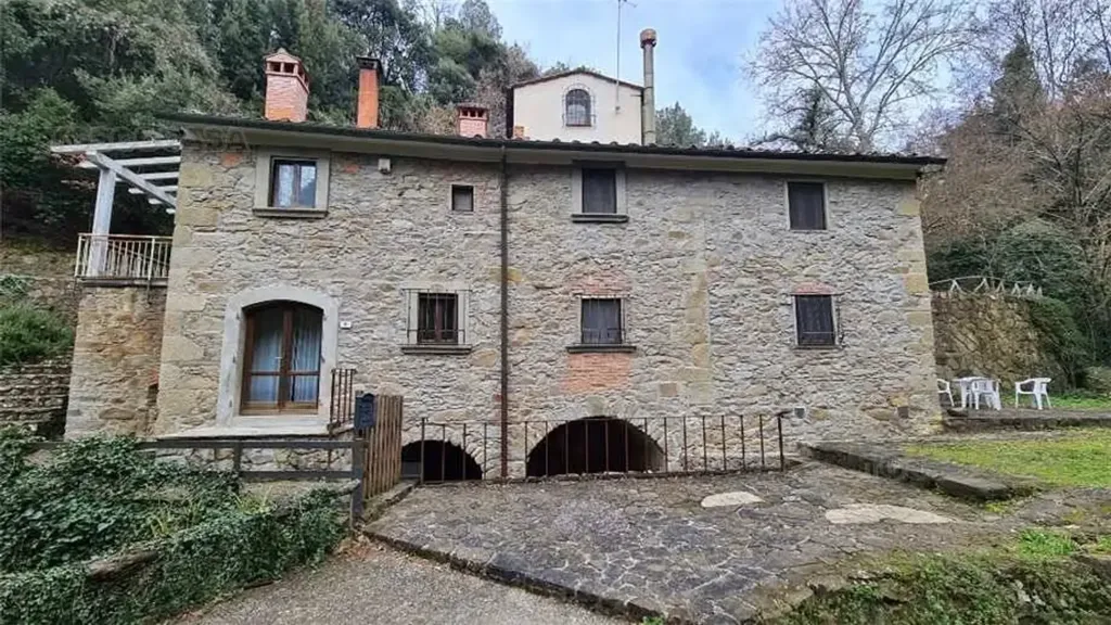 7-room house in IT