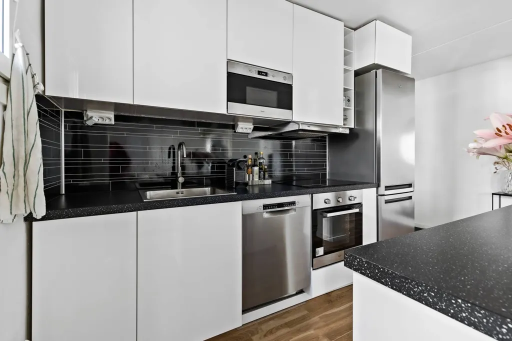 Köök - Apartment with Balcony in Kista
