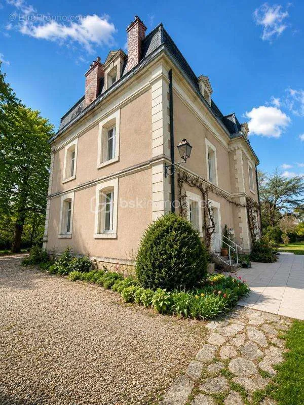 Extérieur - Maison de Maître avec Piscine et Parc à Écueillé