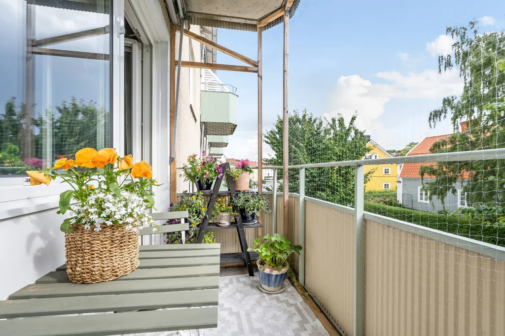 Balcon - Charming Apartment with South-West Balcony in Norrköping