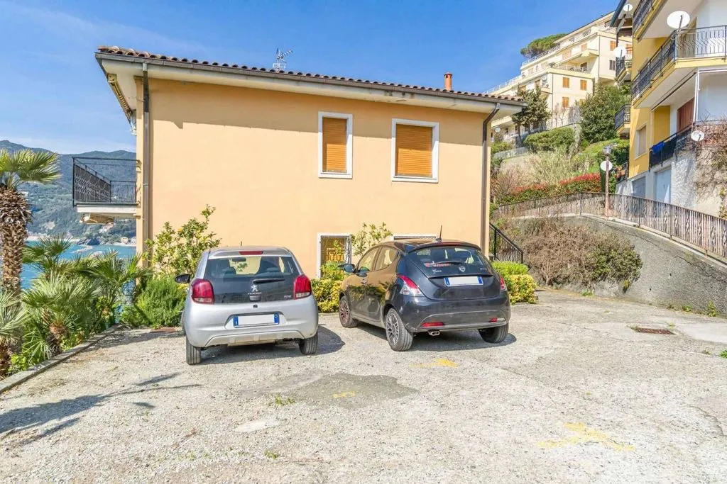 Välivaade - Luxury Flat with Seafront Terrace in Moneglia