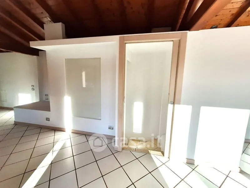 Rooms - Rustic Villa with Private Garden in Trescore Balneario