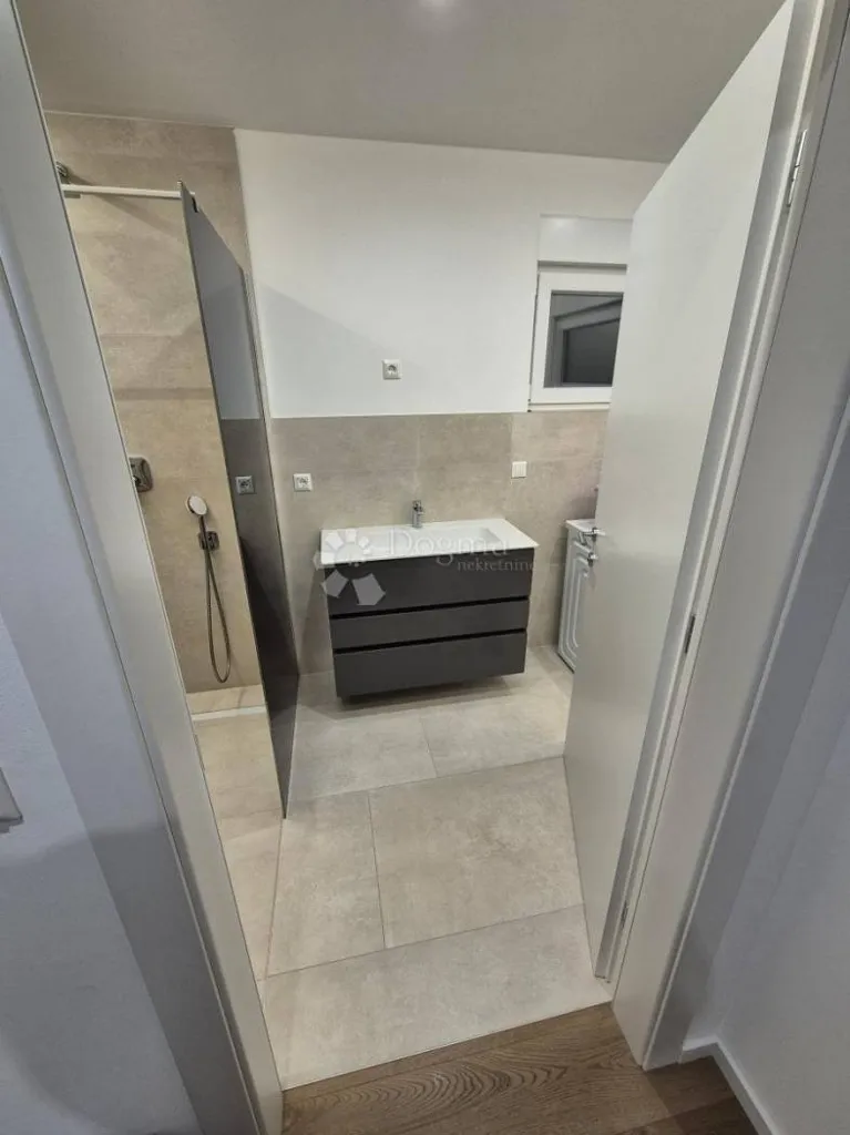 Bagni - Apartment with Garage in Crikvenica Centre