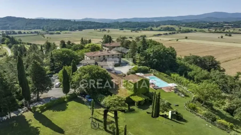 Vista aerea - Historic Hamlet with Pool in Anghiari
