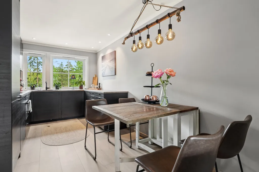 Söögituba - 3-Bed Flat with Garden in Kodal