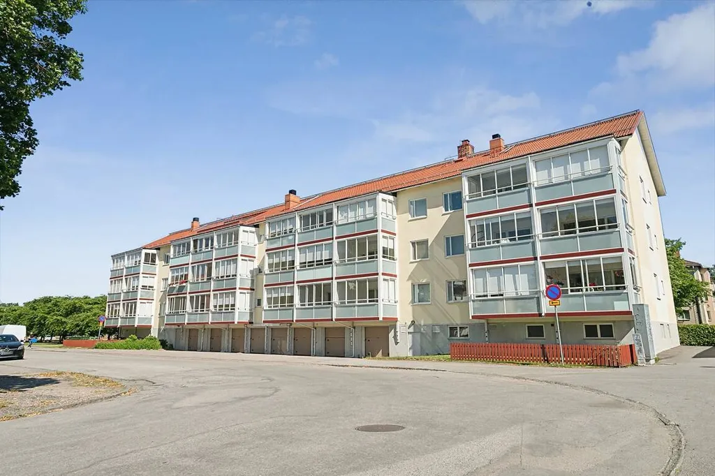 Välivaade - Modern Flat with Large Balcony in Eskilstuna