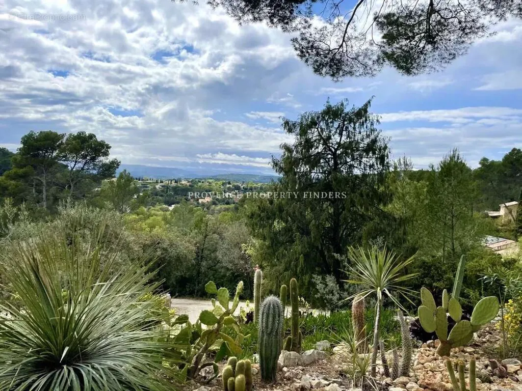 Jardin - Villa Contemporaine avec Vue Panoramique à Lorgues
