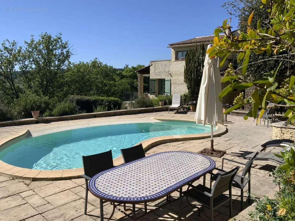 Bassein - Villa with Panoramic View near Uzès