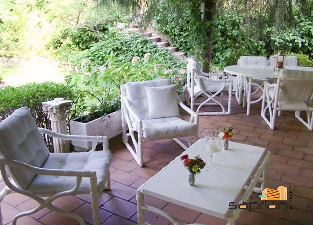 Terrass - Chalet with Pool and Terrace in Robledo de Chavela