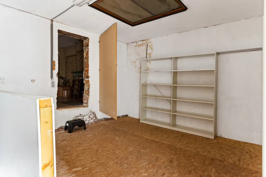 Toad - Commercial Shop with Storage/Wohn in Herentals Centre