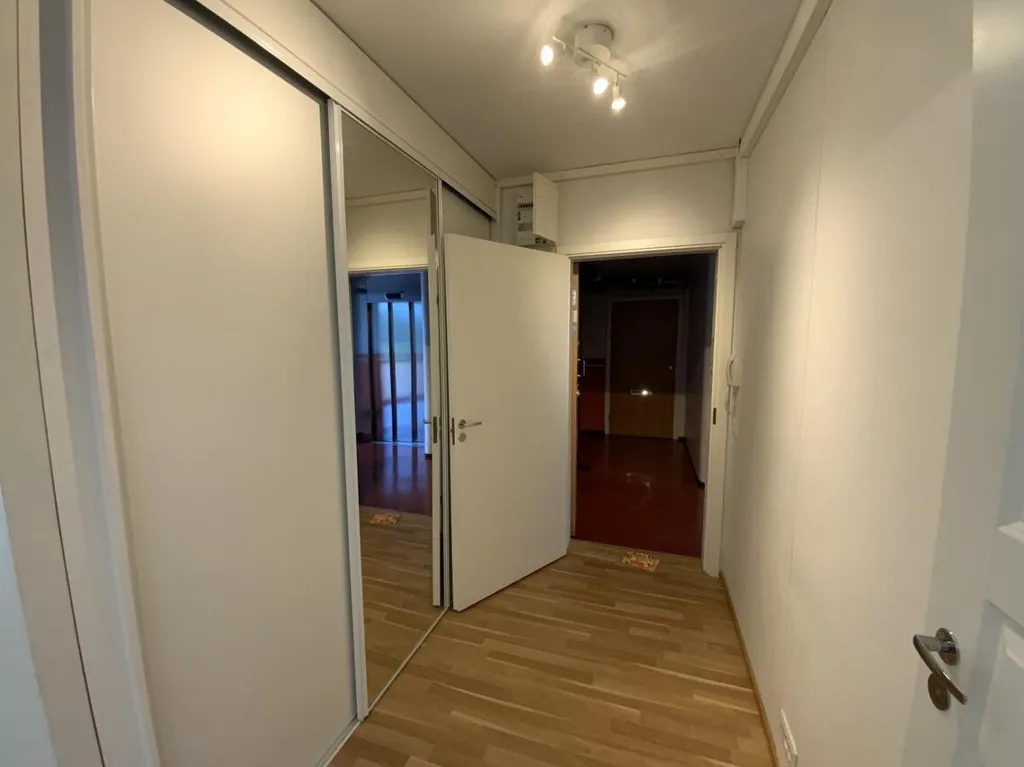Pièces - 4-Bed Flat with Balcony in Paroalho, Rauma