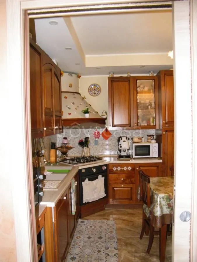 Cuisine - Sunny Apartment with Terrace in Bossolasco