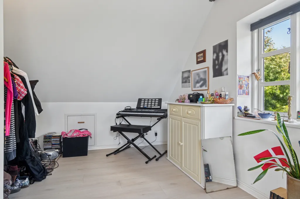 Chambres - Renovated Farmhouse with Open Fields in Låstrup