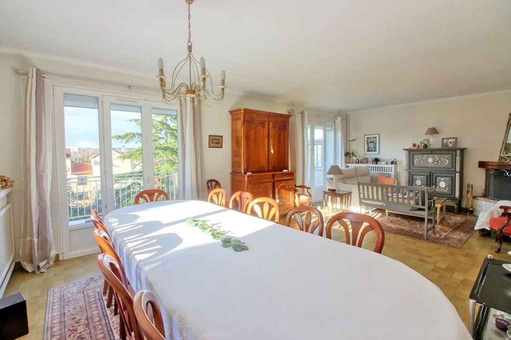 Salle à manger - Maison Familiale avec Terrasse à Antony