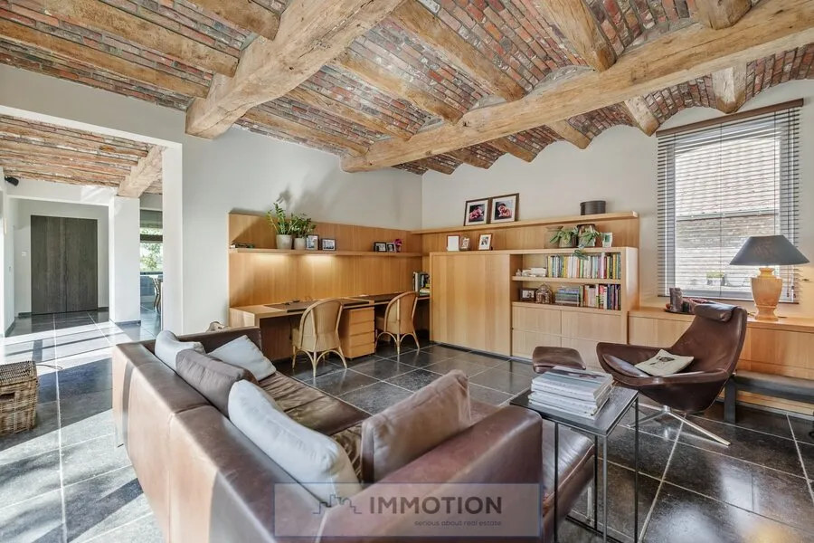 Séjour - Ferme Rénovée sur Domaine de 7.200 m²