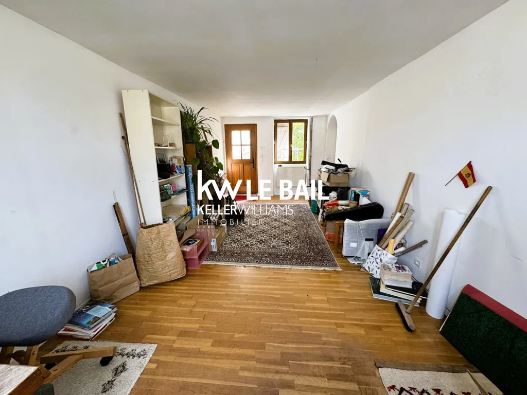 Toad - Stone Town House with Garden in Sagy