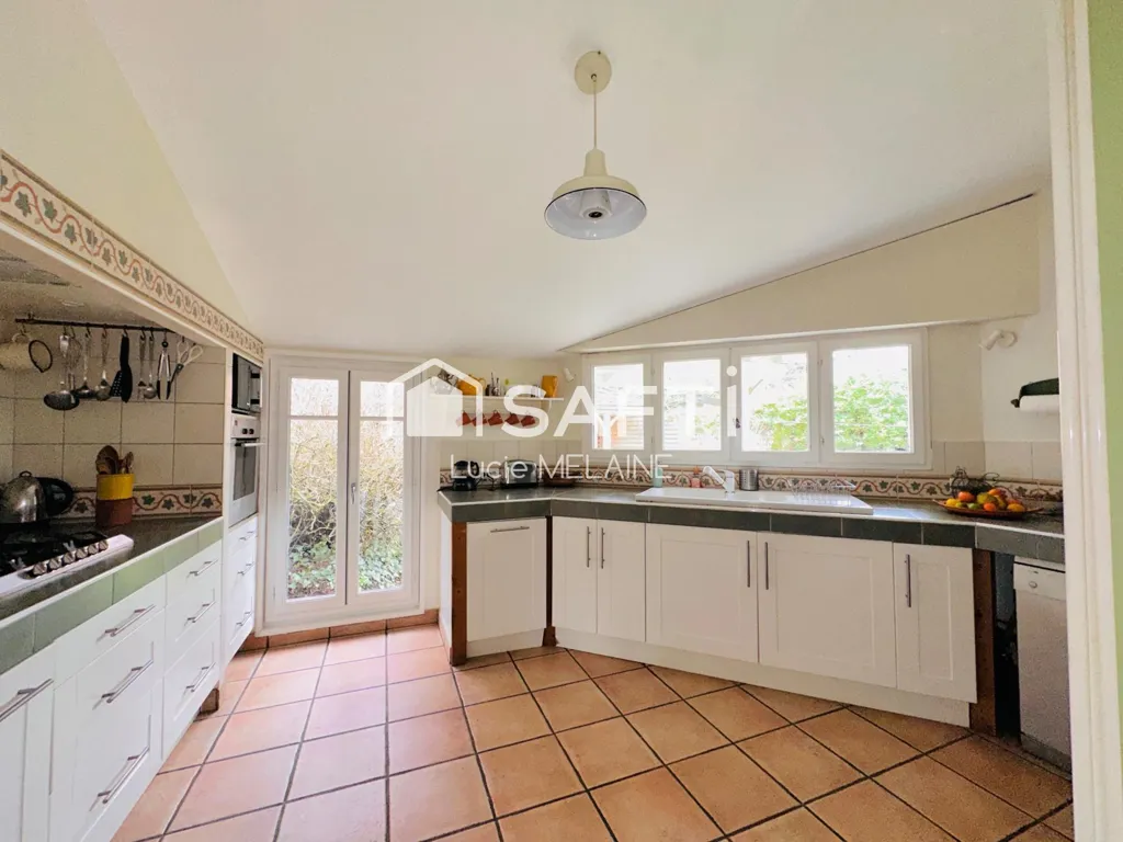 Kitchen - Single-Storey House with Large Garden in Merignac