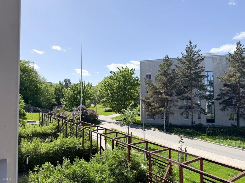 Jardin - Modern Flat with Balcony in Hermanni, Helsinki
