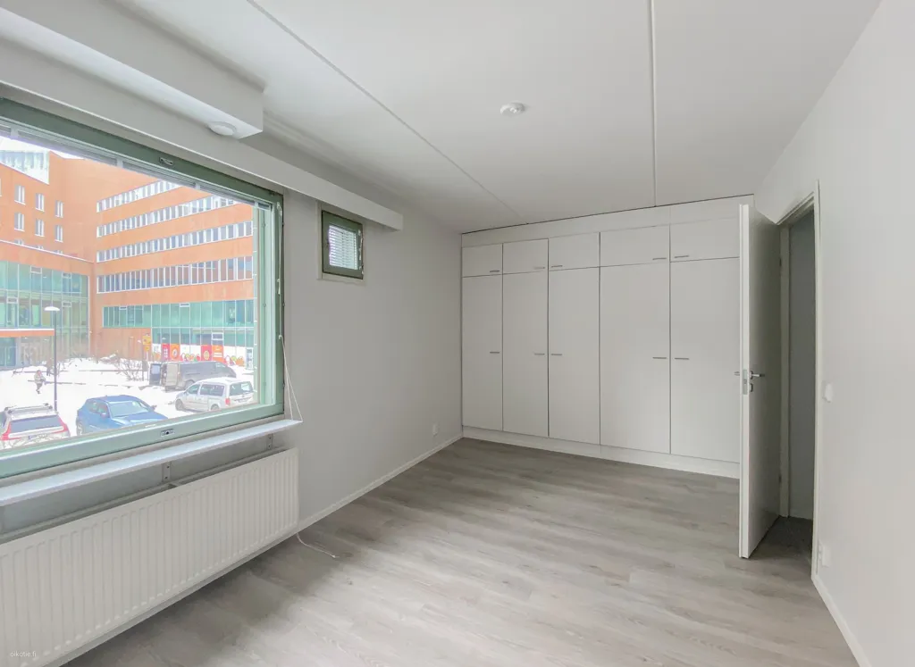 Rooms - Apartment with Balcony in Tikkurila, Vantaa