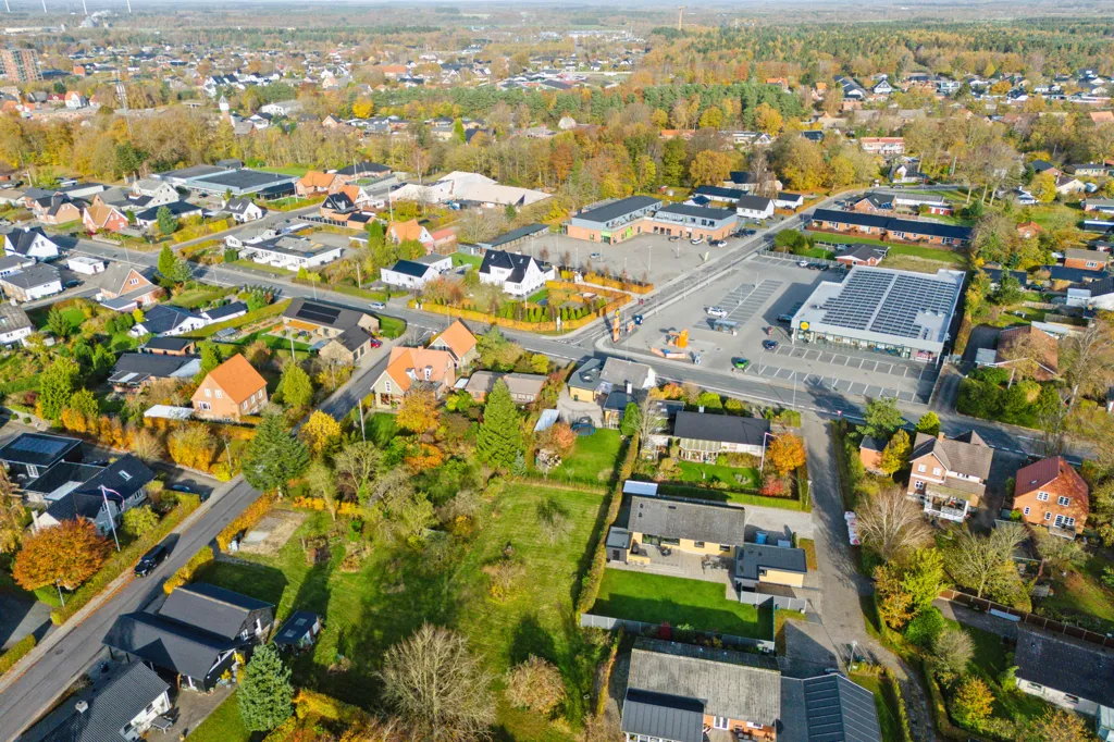 Õhuvaade - Buildable Plot with Garden in Brande