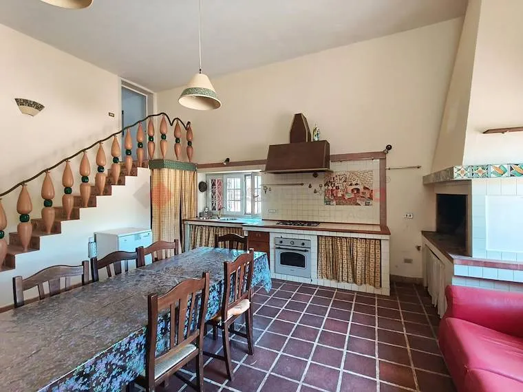 Salle à manger - Villa with Olive Grove in Grottaglie