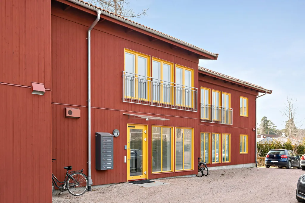 Exterior - Modern Apartment with Terrace in Central Location