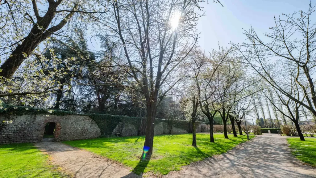 Aed - Duplex in Exclusive Residence, Castegnato