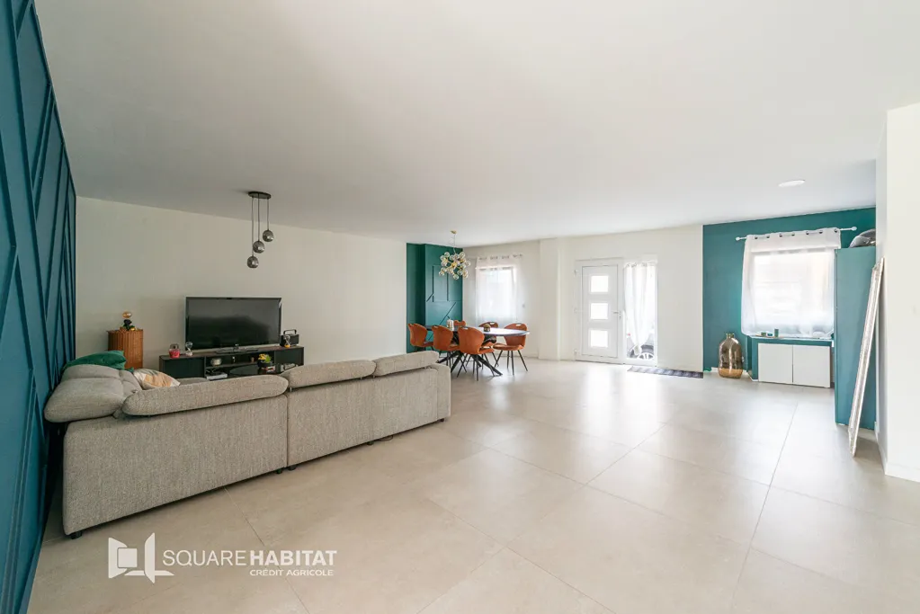 Elutuba - Fully Renovated 7-Piece House in Aniche