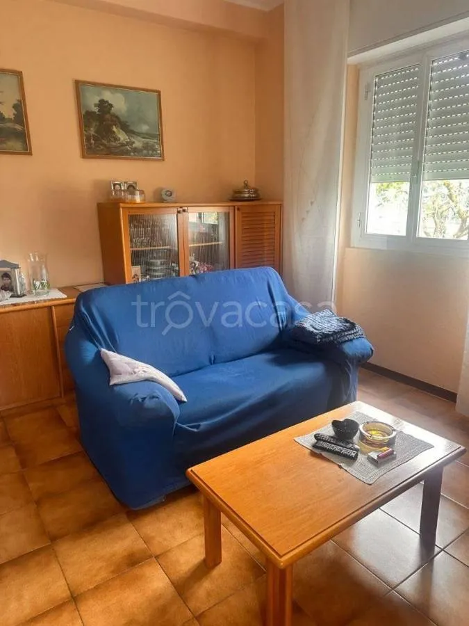 Living Room - Two-Unit Apartment with Private Garden in Calolziocorte