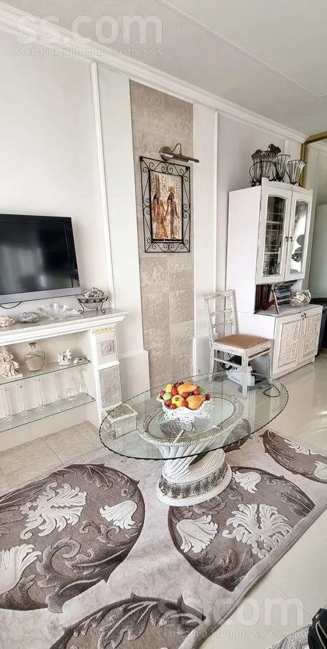 Soggiorno - 3-Bedroom Flat with Unique Layout in Olaine