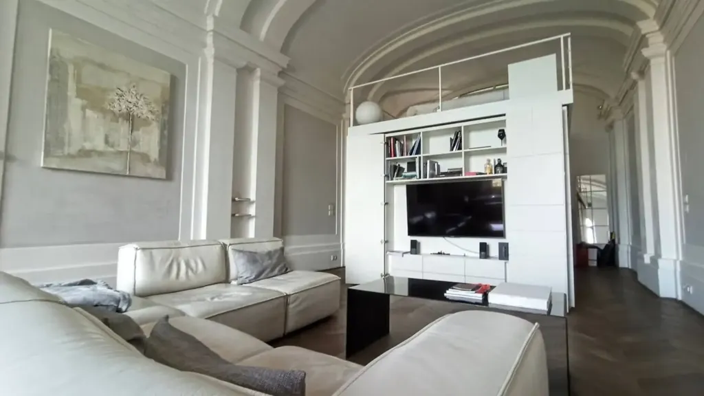 Elutuba - Historic Two-Bedroom Apartment in Capodimonte, Ancona