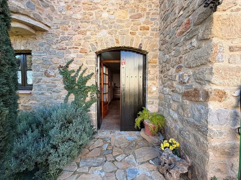 Aed - Luxury Stone House with Pool in Garrigoles