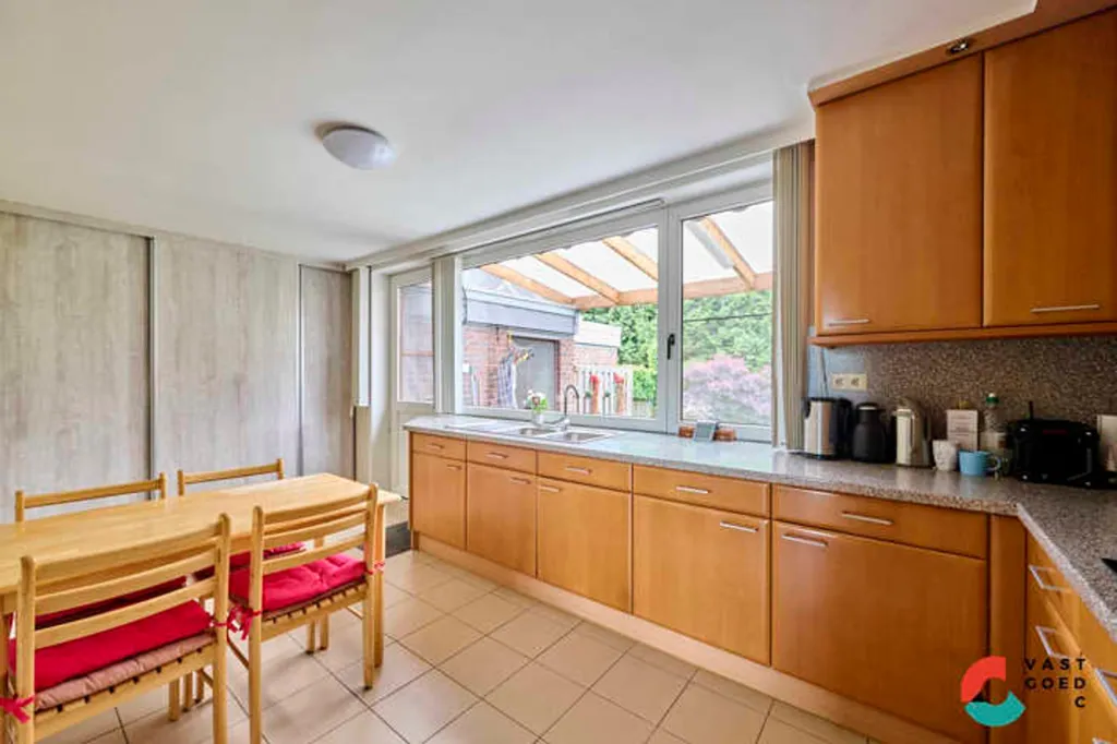 Cucina - Well-Maintained House with Garden in Beringen