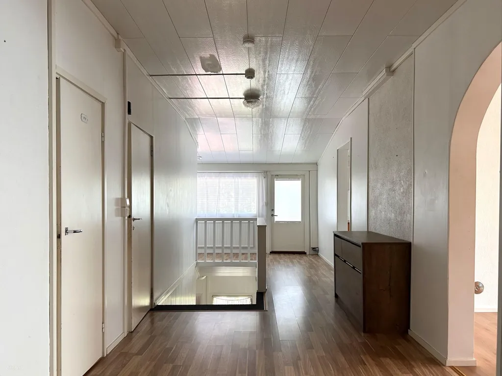 Ingresso - Mixed-Use Property with Sauna in Uotila, Rauma