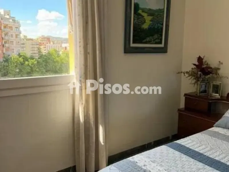 Chambres - Appartement 4 pièces à ES