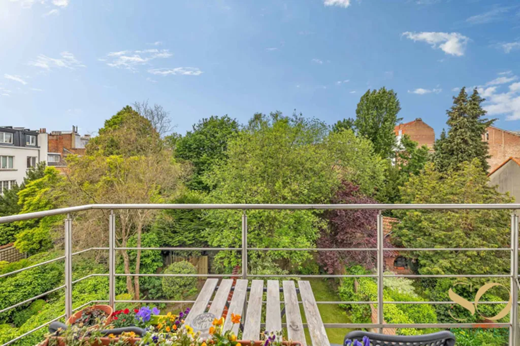 Terrasse - Appartement Traversant avec Terrasse à Woluwé-Saint-Pierre