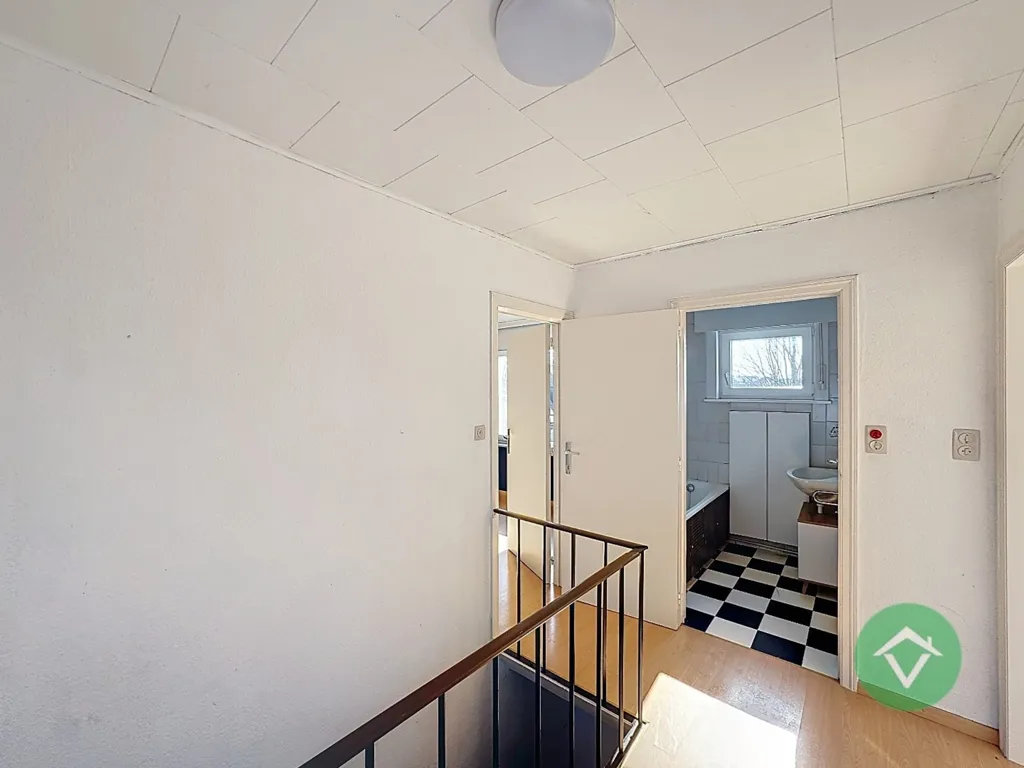 Esik - House with Garden in Lichtervelde