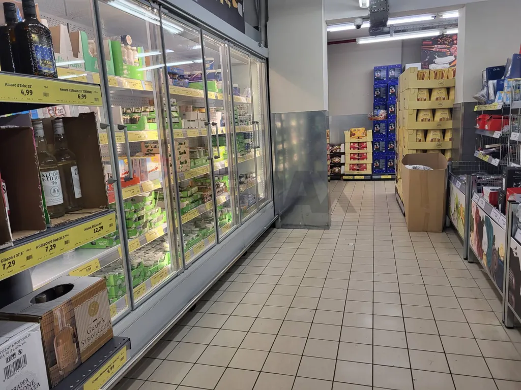 Buanderie - Commercial Space near Villa Gordiani, Rome